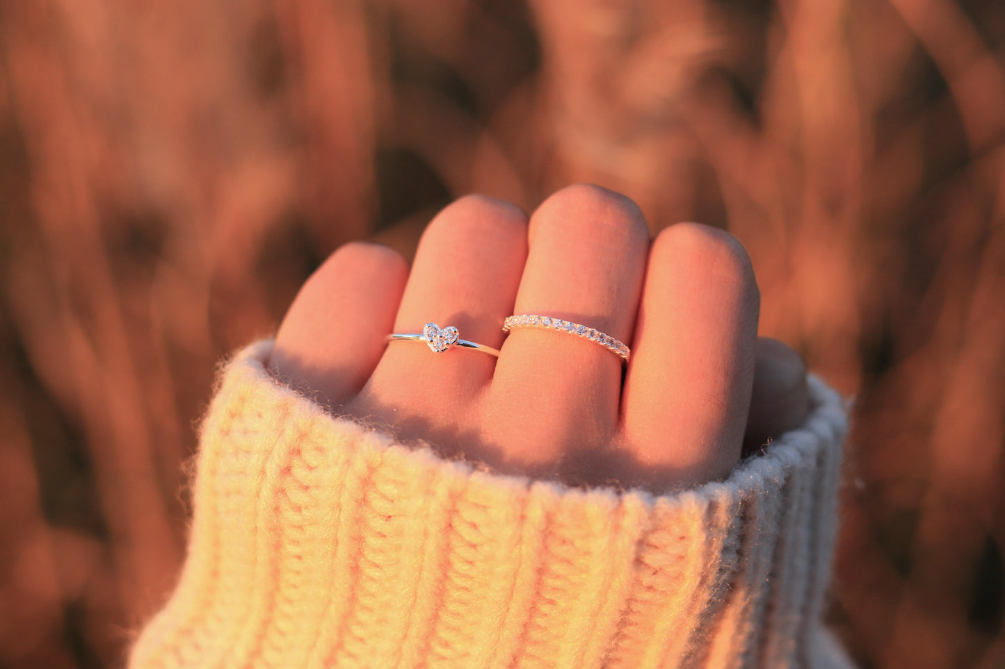 ANILLO CINTILLO DE CIRCONES